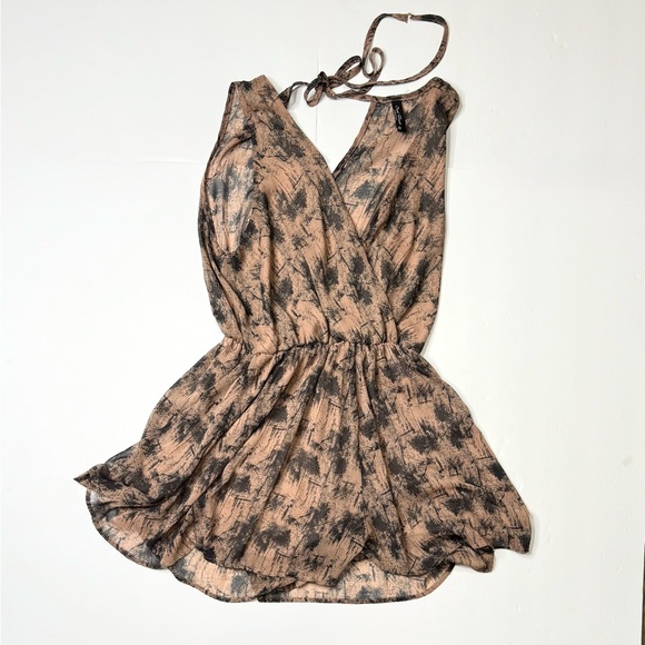 Final Touch Sleeveless V-Neck Boho Romper with Tie Back - Picture 2 of 4